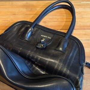 London Fog Black Textured Handbag